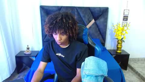 Snapshot of angell18_ chatting on July 24, 9:13 pm Angel online show from July 24, 9:13 pm