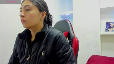 Snapshot of angell_cooper8 chatting on June 10, 12:26 pm Angell cooper8 online show from June 10, 12:26 pm