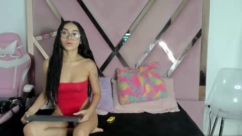 angell_petite01 online show from February 14, 9:00 pm