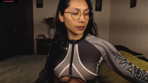  ANGELA ISABELLA  online show from March 26, 12:22 pm