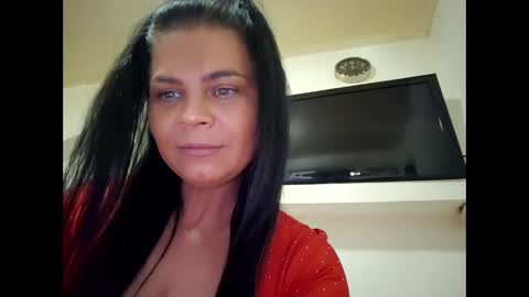 Snapshot of angelldemon789134 chatting on June 2, 9:17 pm angelldemon789134 online show from June 2, 9:17 pm
