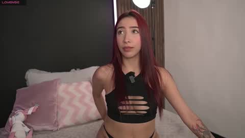 Snapshot of angells_smith chatting on February 19, 2:34 pm online show from February 19, 2:34 pm