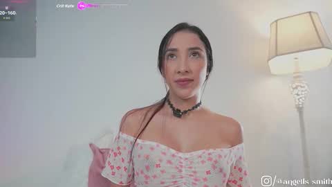 Snapshot of angells_smith chatting on November 11, 6:52 pm online show from November 11, 6:52 pm