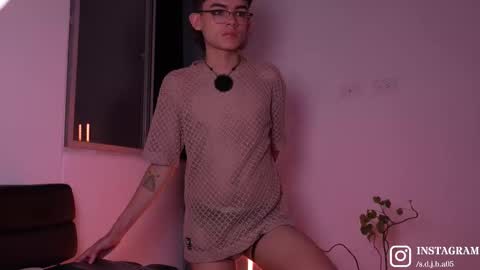 Angelo I work from home this is my room  online show from February 13, 12:06 am