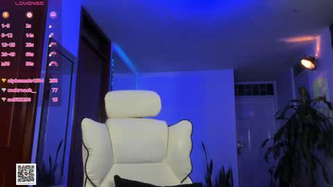 Angelo Ferro online show from December 21, 3:58 am