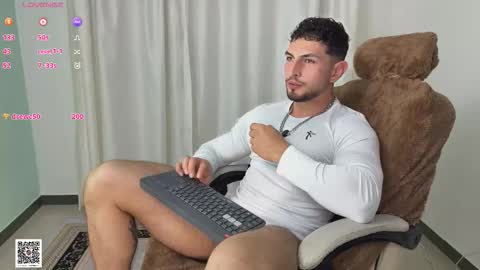 Angelo Ferro online show from September 18, 2:02 am