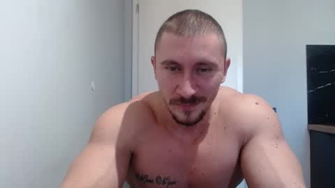 Snapshot of angelofit chatting on December 5, 12:44 pm ------- SEX SHOW WITH GUYS AND GIRLS MUSCLE SHOW online show from December 5, 12:44 pm