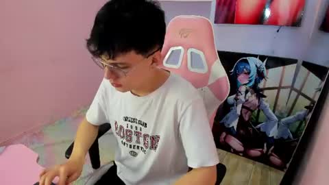 angelo online show from June 25, 1:37 pm