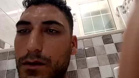 Snapshot of angelorec1996 chatting on May 29, 2:37 pm angelorec1996 online show from May 29, 2:37 pm