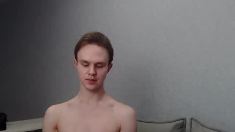 Snapshot of angelraaay chatting on January 30, 3:29 pm Angel online show from January 30, 3:29 pm