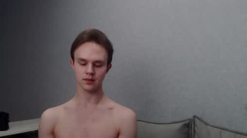 Snapshot of angelraaay chatting on February 2, 4:11 pm Angel online show from February 2, 4:11 pm