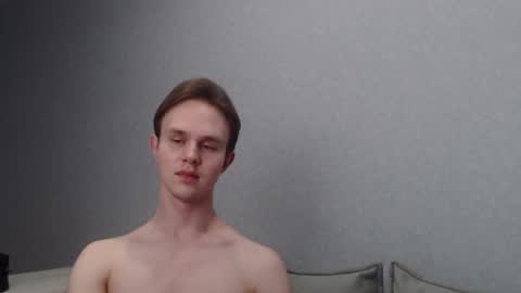 Snapshot of angelraaay chatting on February 3, 6:39 pm Angel online show from February 3, 6:39 pm