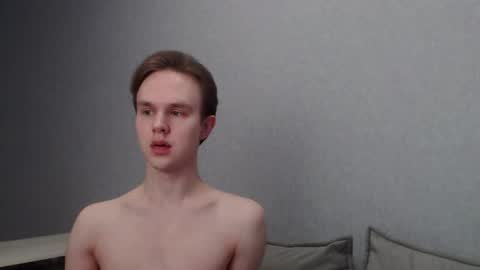 Snapshot of angelraaay chatting on February 9, 9:26 am Angel online show from February 9, 9:26 am