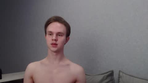 Snapshot of angelraaay chatting on February 12, 9:10 am Angel online show from February 12, 9:10 am