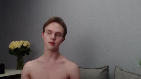 Snapshot of angelraaay chatting on February 15, 2:44 pm Angel online show from February 15, 2:44 pm