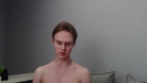 Snapshot of angelraaay chatting on February 26, 9:16 pm Angel online show from February 26, 9:16 pm