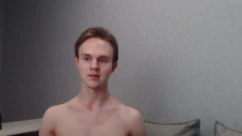 Snapshot of angelraaay chatting on February 27, 9:58 pm Angel online show from February 27, 9:58 pm