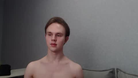 Snapshot of angelraaay chatting on March 4, 3:48 pm Angel online show from March 4, 3:48 pm