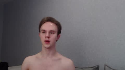 Snapshot of angelraaay chatting on March 6, 9:03 am Angel online show from March 6, 9:03 am