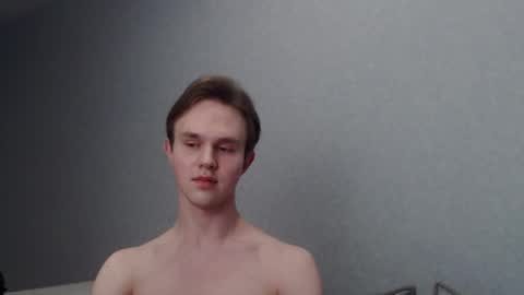 Snapshot of angelraaay chatting on March 9, 3:16 pm Angel online show from March 9, 3:16 pm