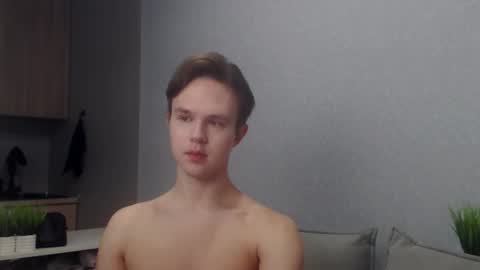 Angel online show from March 6, 10:34 am