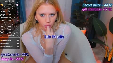 Snapshot of angels__club chatting on December 20, 4:53 am Jasmin Michel Nilo online show from December 20, 4:53 am