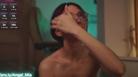 Nikki online show from February 18, 5:58 am