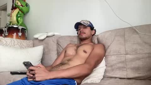 Snapshot of angelsansciele chatting on July 1, 4:51 pm Sebastian online show from July 1, 4:51 pm