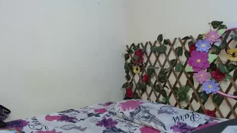 Snapshot of angelsexhotlatin chatting on February 7, 3:05 pm angelsexhotlatin online show from February 7, 3:05 pm