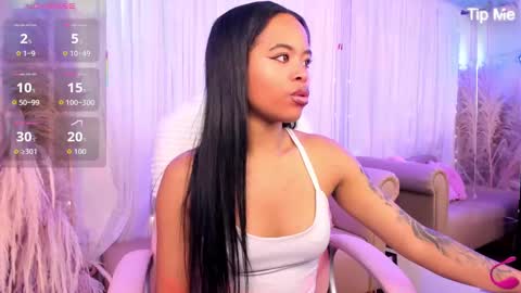 Snapshot of angelsmia_ chatting on September 17, 4:25 am  MIA available content ask online show from September 17, 4:25 am