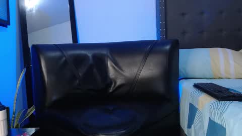 Snapshot of angelstorm_ chatting on November 20, 5:51 am Angel Storm online show from November 20, 5:51 am