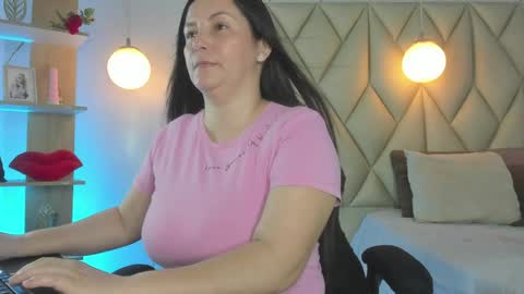 ANGIE online show from May 4, 1:29 pm