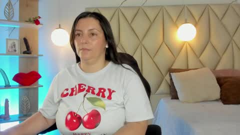 ANGIE online show from June 1, 2:08 pm