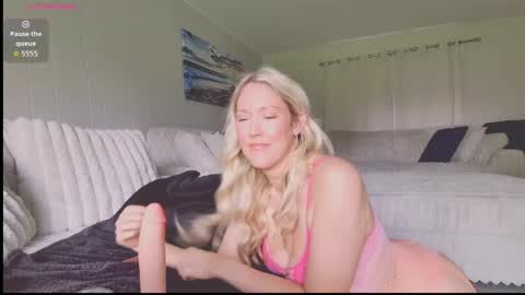 AngelsXDesire online show from May 7, 4:45 pm