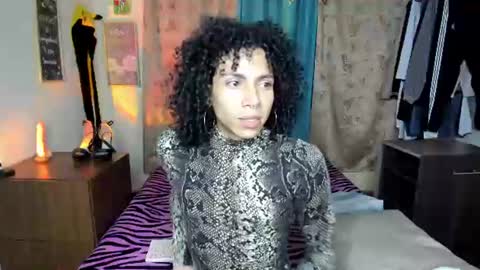 Snapshot of angelwhitte chatting on July 13, 4:48 am angelwhitte online show from July 13, 4:48 am