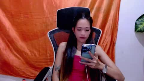 Snapshot of angelyn_slim chatting on July 16, 11:44 pm angelyn_slim online show from July 16, 11:44 pm