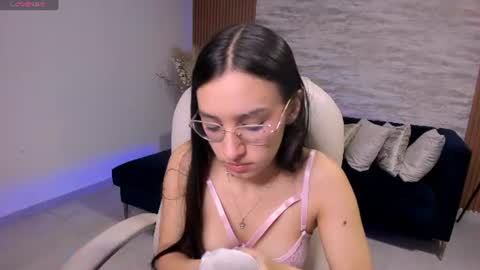 angie_smith_x online show from June 19, 11:03 am