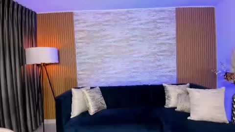 angie_smith_x online show from July 23, 11:08 am
