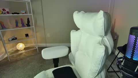 Angie Fae online show from July 25, 3:48 am