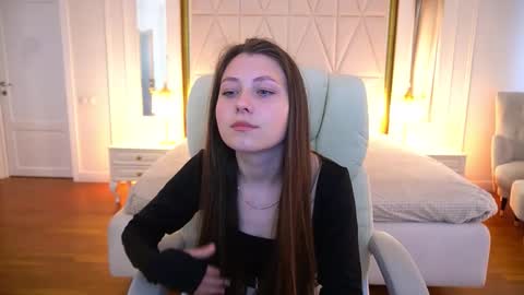 Anny online show from May 1, 7:46 am