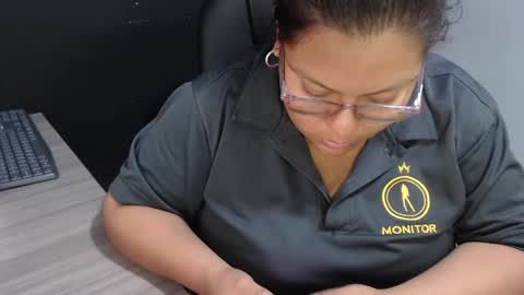 Snapshot of angy_ro12 chatting on October 4, 11:03 pm angy online show from October 4, 11:03 pm