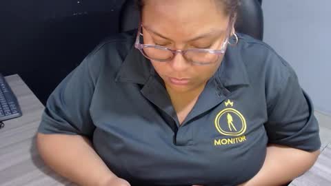 Snapshot of angy_ro12 chatting on October 25, 10:48 pm angy online show from October 25, 10:48 pm