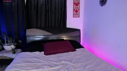 ana sofia   online show from May 14, 10:05 pm