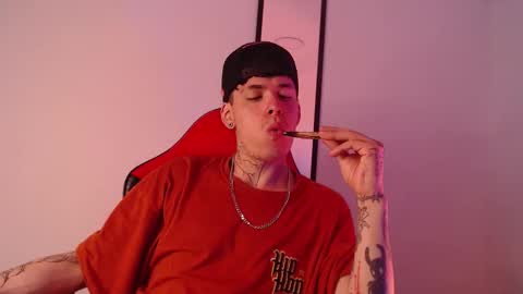 anhonymus online show from September 26, 4:05 am