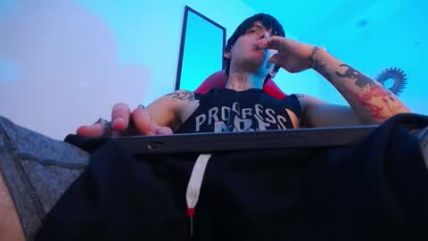 anhonymus online show from December 4, 4:22 am