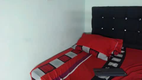 Snapshot of ani_damian22 chatting on November 13, 5:28 am ani_damian22 online show from November 13, 5:28 am