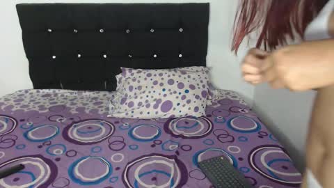 Snapshot of ani_steveson chatting on February 17, 5:04 am ani_steveson online show from February 17, 5:04 am