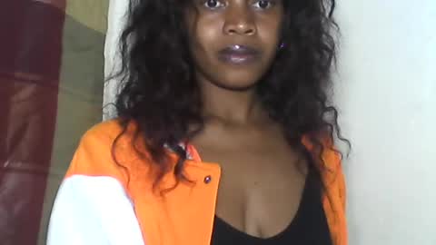 Snapshot of anicha_69 chatting on June 22, 4:26 pm anicha_69 online show from June 22, 4:26 pm