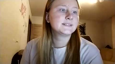 Anika online show from November 17, 9:09 pm