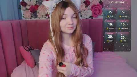 Snapshot of animealica chatting on October 30, 2:35 am Alica online show from October 30, 2:35 am